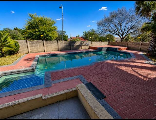 5 BEDROOM HOUSE FOR SALE IN SASOLBURG EXT 11